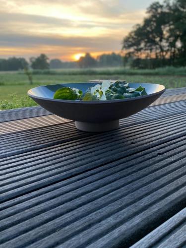 grosse-schale-gruen-ceramics-bowl-green-muensterland-muenster-osnabrueck-martina-elsenheimer-mel-keramik
