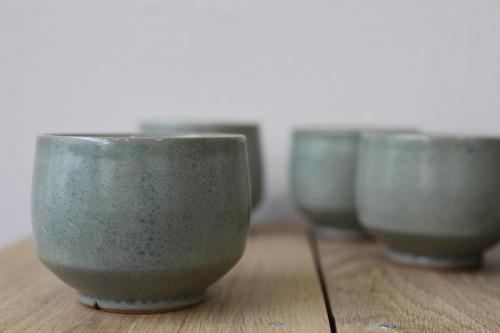 Becher, Seladonglasur